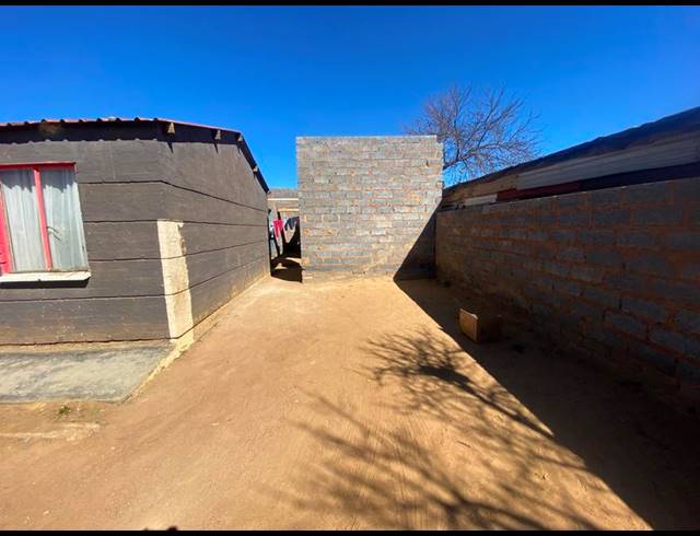 2 BEDROOM HOUSE FOR SALE IN KATLEHONG SOUTH